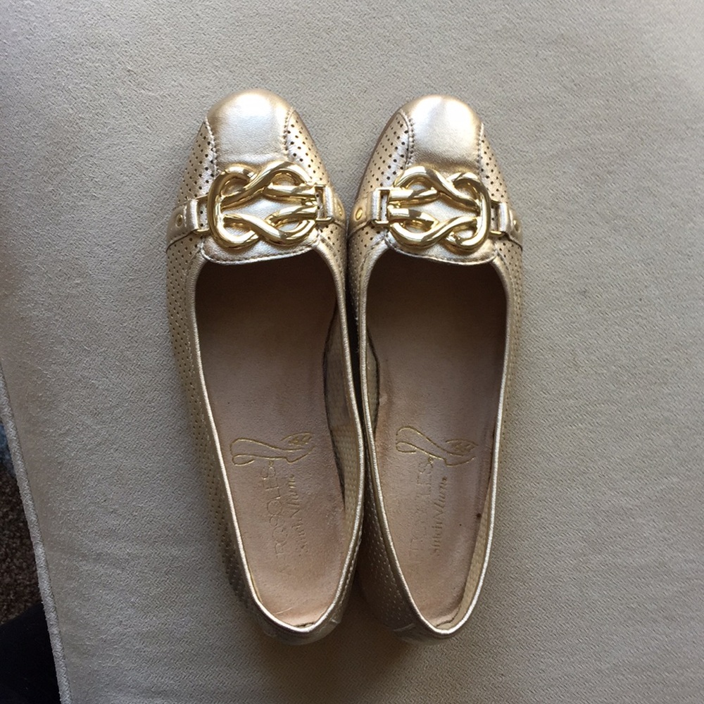 Aerosoles gold chain flats